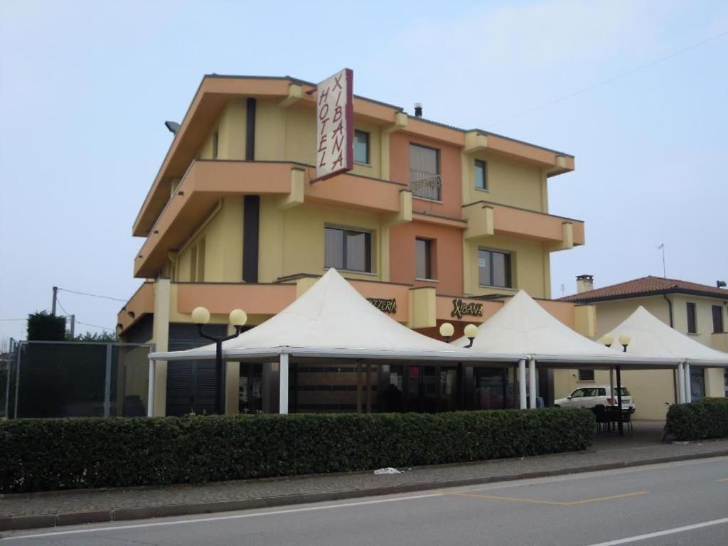 Hotel Xibana Tribano Экстерьер фото